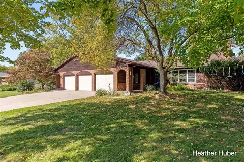 2321-2323 Saginaw Rd, Grand Rapids, MI 49506