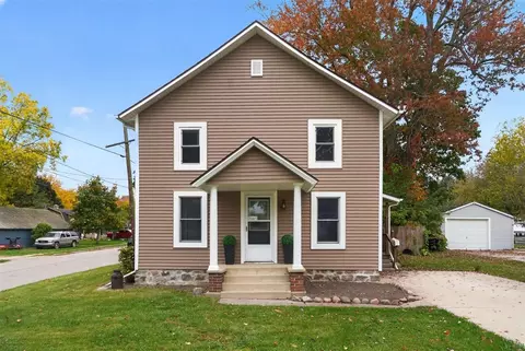 1103 6th, Lake Odessa, MI 48849