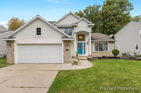 5715 W W Grv, Kentwood, MI 49512
