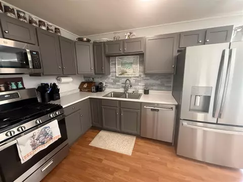 926 Bryant, Jackson, MI 49202 photo 24