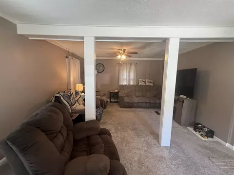 926 Bryant, Jackson, MI 49202 photo 3