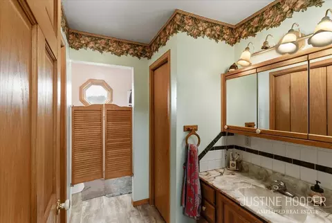 Bath - 884 44th, Pullman, MI 49450 photo 1 of 6