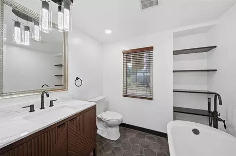 Bath - 2995 S Meridian, Jackson, MI 49203 photo 1 of 4