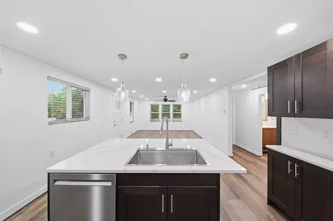 Kitchen - 2995 S Meridian, Jackson, MI 49203 photo 4 of 6