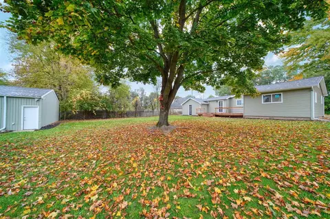 Exterior - 2995 S Meridian, Jackson, MI 49203 photo 10 of 13