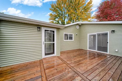 Exterior - 2995 S Meridian, Jackson, MI 49203 photo 6 of 13