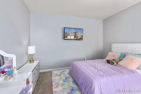 Bedroom - 607 Nantucket, Lansing, MI 48906 photo 3 of 4