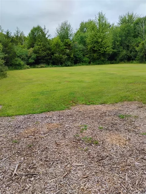 St. Pierre Drive, Flat Rock, MI 48134 photo 4