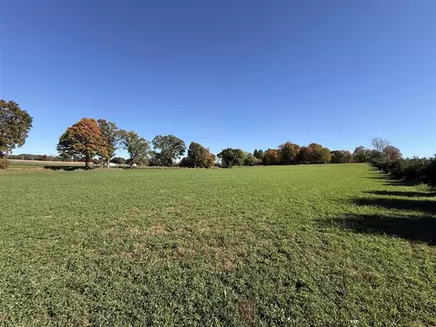 B Drive South, Marshall, MI 49068 photo 2