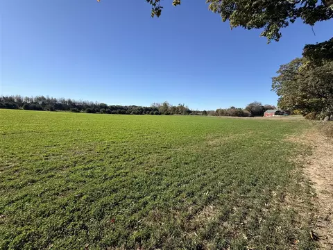 B Drive South, Marshall, MI 49068 photo 3
