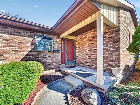 Exterior - 4148 Feldman, Jackson, MI 49201 photo 3 of 9