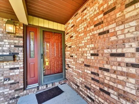 Exterior - 4148 Feldman, Jackson, MI 49201 photo 4 of 9