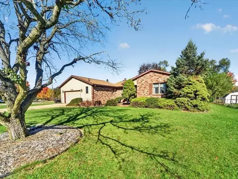 Exterior - 4148 Feldman, Jackson, MI 49201 photo 2 of 9