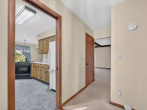 Entry Way - 4148 Feldman, Jackson, MI 49201 photo 2 of 2