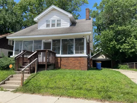 527 Kenwood, Grand Rapids, MI 49505