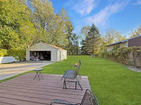 Exterior - 919 Mel, Lansing, MI 48911 photo 2 of 4