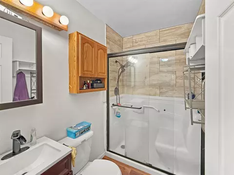 Bath - 919 Mel, Lansing, MI 48911 photo 1 of 1