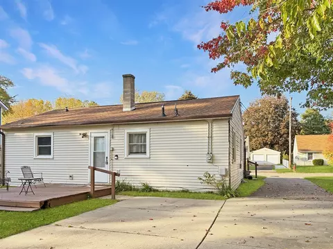 Exterior - 919 Mel, Lansing, MI 48911 photo 4 of 4