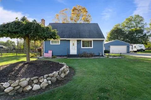 68958 Claire, Edwardsburg, MI 49112