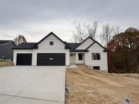 5876 Valley Pt, Caledonia, MI 49316