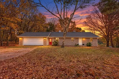 6524 Cannonsburg, Belmont, MI 49306