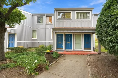 9715 Harbour Cv #54, Ypsilanti, MI 48197