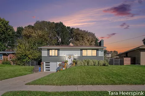 1443 Sweet, Grand Rapids, MI 49505