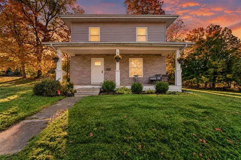454 E Chicago, Jonesville, MI 49250