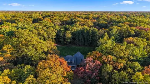 3164 Jamestown, Fruitport, MI 49415