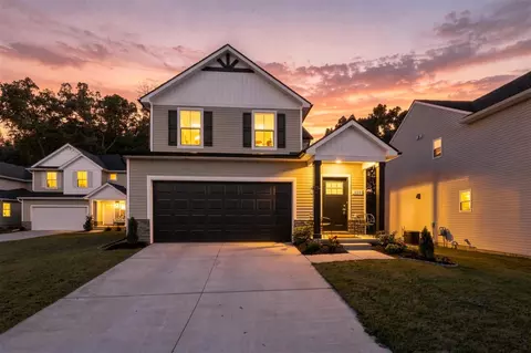 880 Machnik, Chelsea, MI 48118