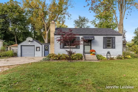 3747 Miramar, Grand Rapids, MI 49525