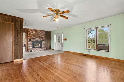 Living - 9011 15 12 Mile, Marshall, MI 49068 photo 1 of 3