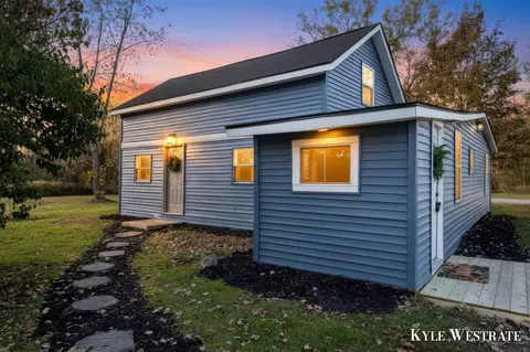 14216 Shaner, Cedar Springs, MI 49319