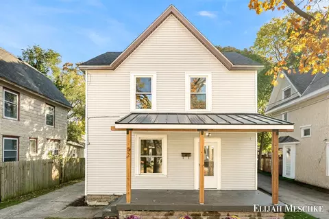 52 Banner, Grand Rapids, MI 49507