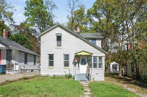 604 Pioneer, Kalamazoo, MI 49008