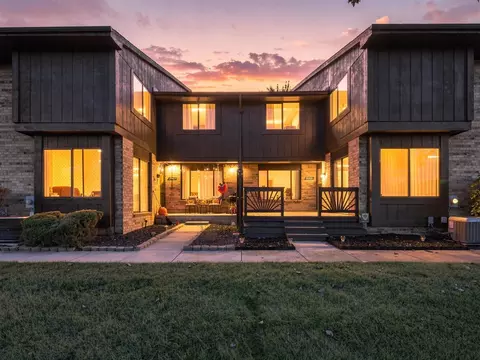 37421 Clubhouse, Sterling Heights, MI 48312
