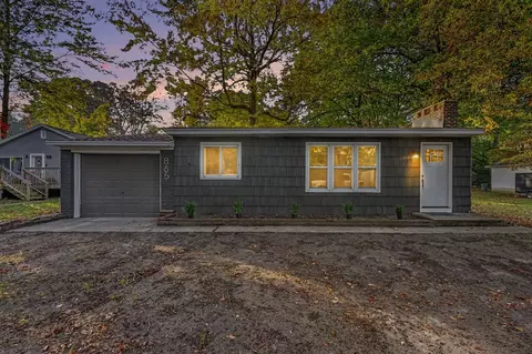 865 Petrie, Muskegon, MI 49441