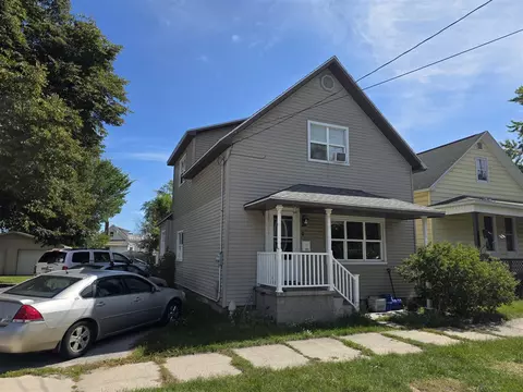 1015 Vine, Manistee, MI 49660