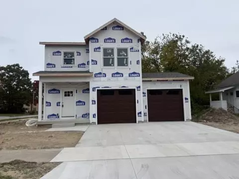 58 E Grand, Muskegon, MI 49441