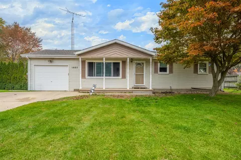 1651 N Cherry, Stevensville, MI 49127
