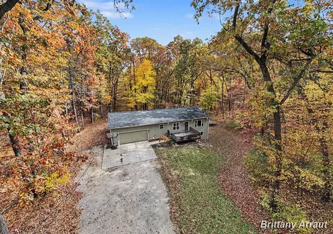 14610 Myers Lk, Cedar Springs, MI 49319