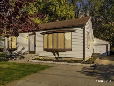 4244 NE Lester, Grand Rapids, MI 49525
