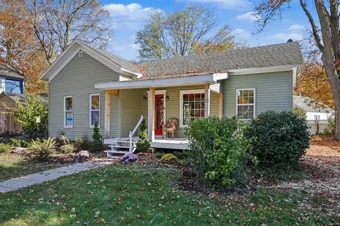 208 Mcomber, Dowagiac, MI 49047
