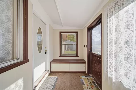 Entry Way - 11752 S S Lk, Jerome, MI 49249 photo 1 of 4