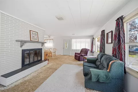 Living - 11752 S S Lk, Jerome, MI 49249 photo 2 of 3