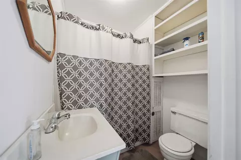 Bath - 11752 S S Lk, Jerome, MI 49249 photo 1 of 1