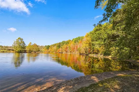 5275 Love, Eau Claire, MI 49111