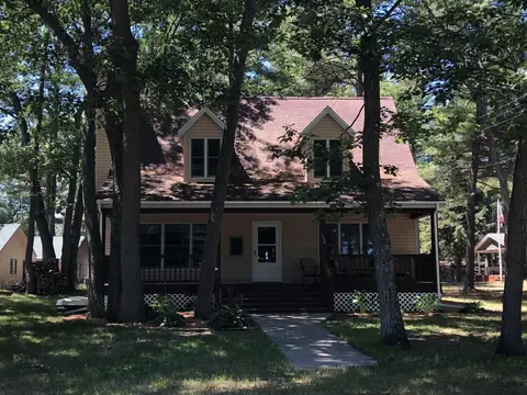 996 S S Cres, Au Gres, MI 48703 photo 2