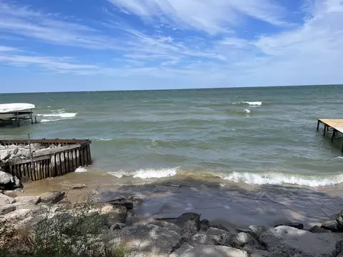 996 S S Cres, Au Gres, MI 48703 photo 3