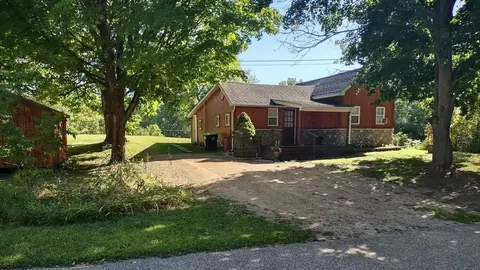 302 E 2nd, Clare, MI 48617 photo 7